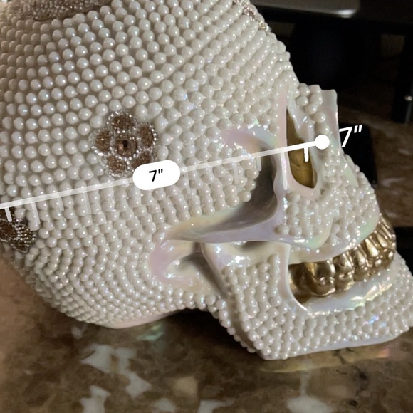 Pearl Skull - Picture 11 of 13